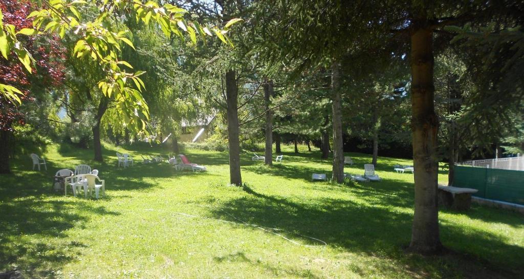 Hotel Les Barnieres Guillestre Luaran gambar