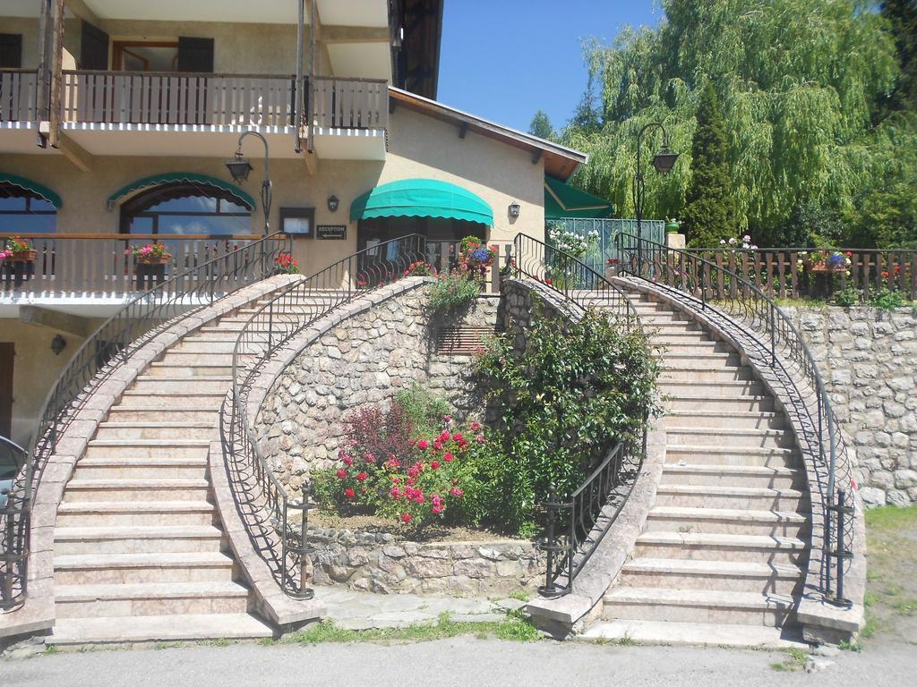 Hotel Les Barnieres Guillestre Luaran gambar
